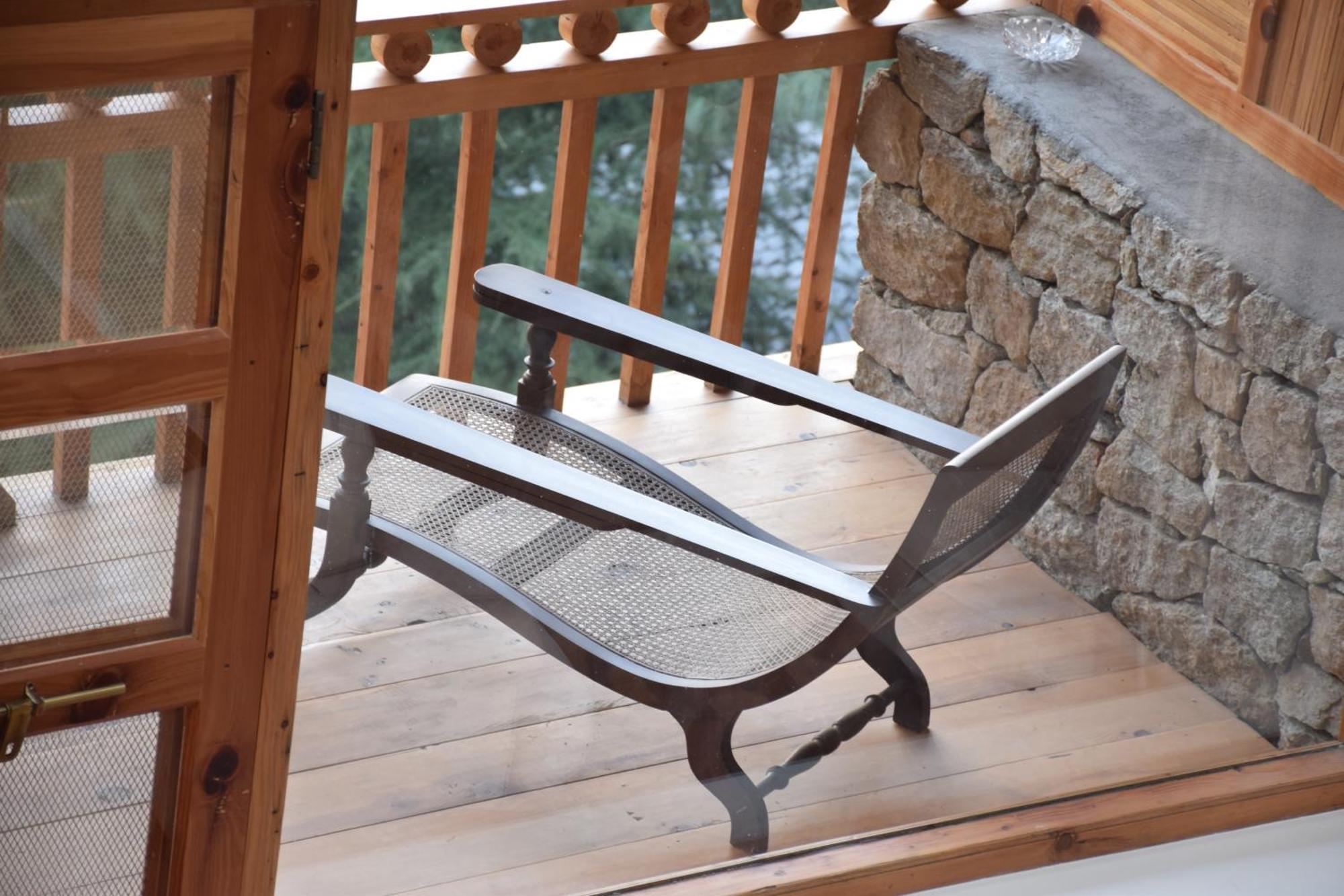 Kudrat - A Boutique Homestay- Tirthan Valley Gushaini Ngoại thất bức ảnh